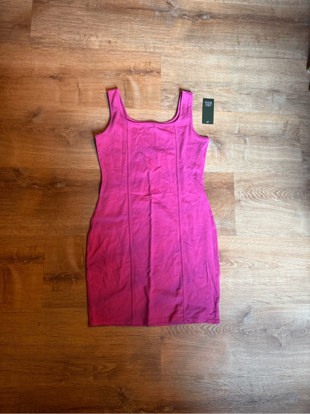 NWT Fitted Scoop Neck Bodycon Dress in Pink
